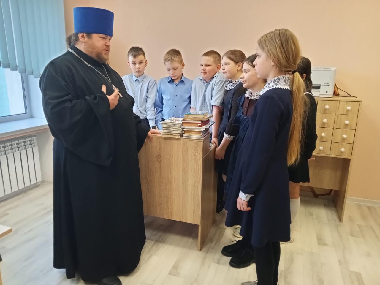 День православной книги в библиотеке МОУ «Лесноуколовская оош»